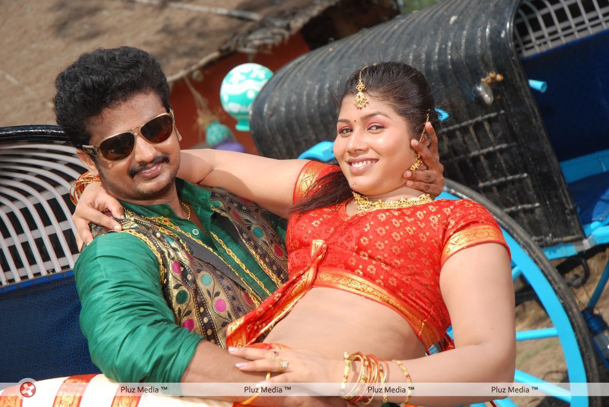 Vazhi Vidu Kanne Vazhi Vidu Movie Hot Stills | Picture 110156